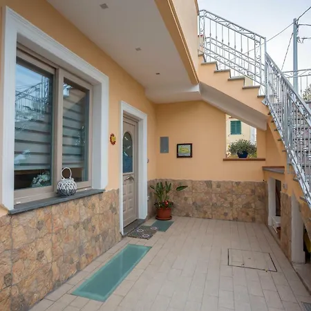Holiday home Casetta Mica *